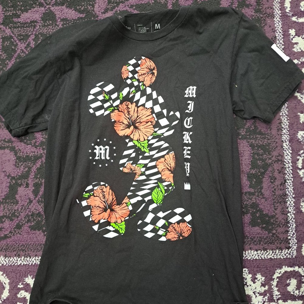 VINTAGE MICKEY MOUSE T-SHIRT (VERY COOL DESIGN) (GREAT BUY)